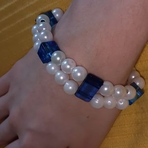 Hand crafted New essential beaded pearl bracelet cuff set